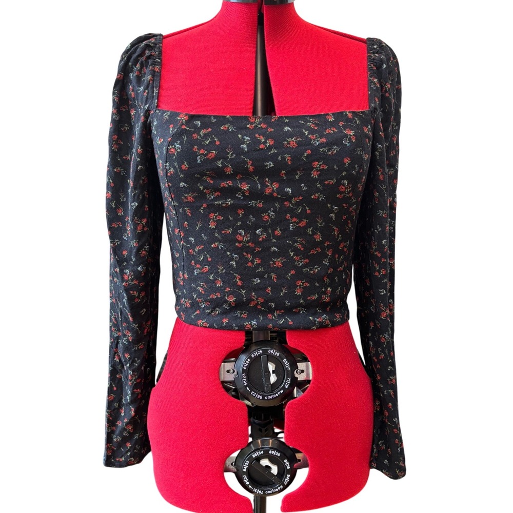 NWTO OAK + FORT Small‎ Black Floral Smocked milk maid crop top milkmaid coquette